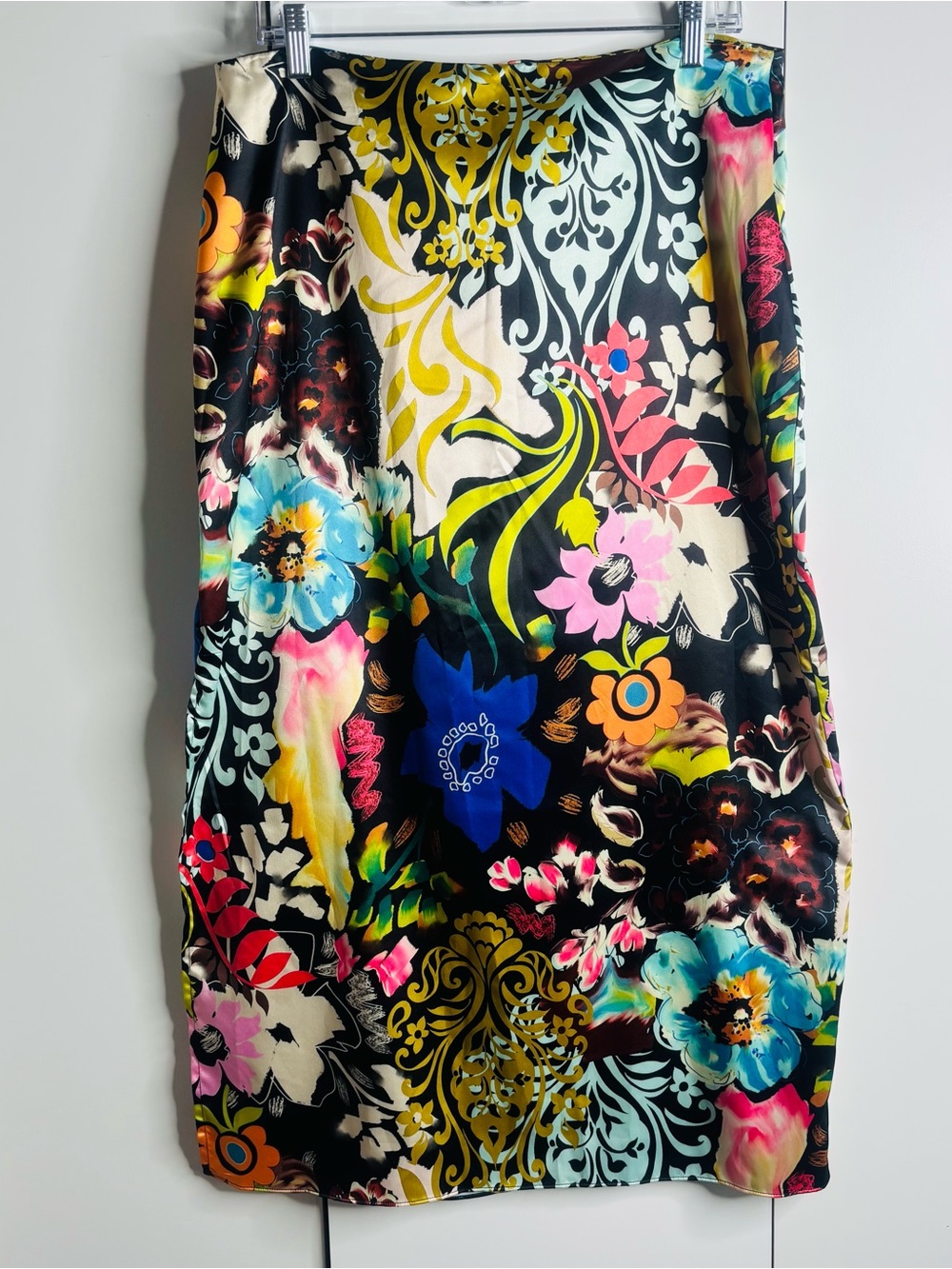 VENUS Multicolor Floral Print Swim Skirt - Black, Blue, Pink, Yellow